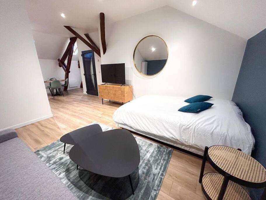 Le Cocoon Choisy-Le-Roi - Wifi, Parking Gratuit, Rer C Apartment Exterior photo